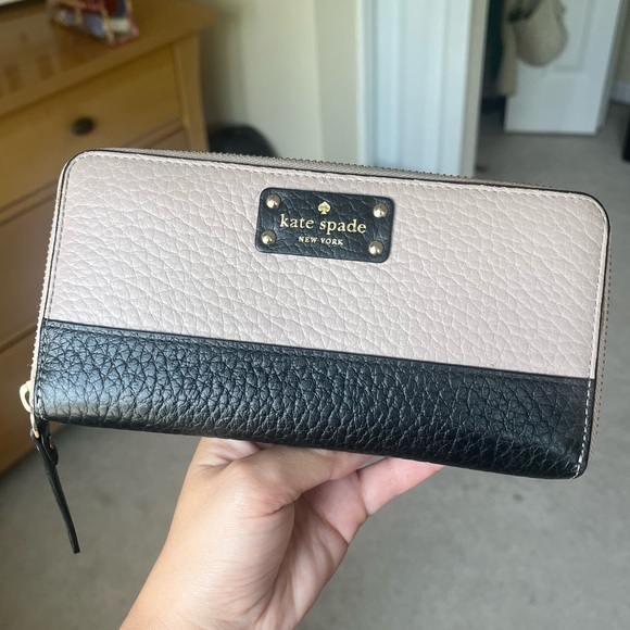 Kate Spade zip around continental wallet - Picture 5 of 5
